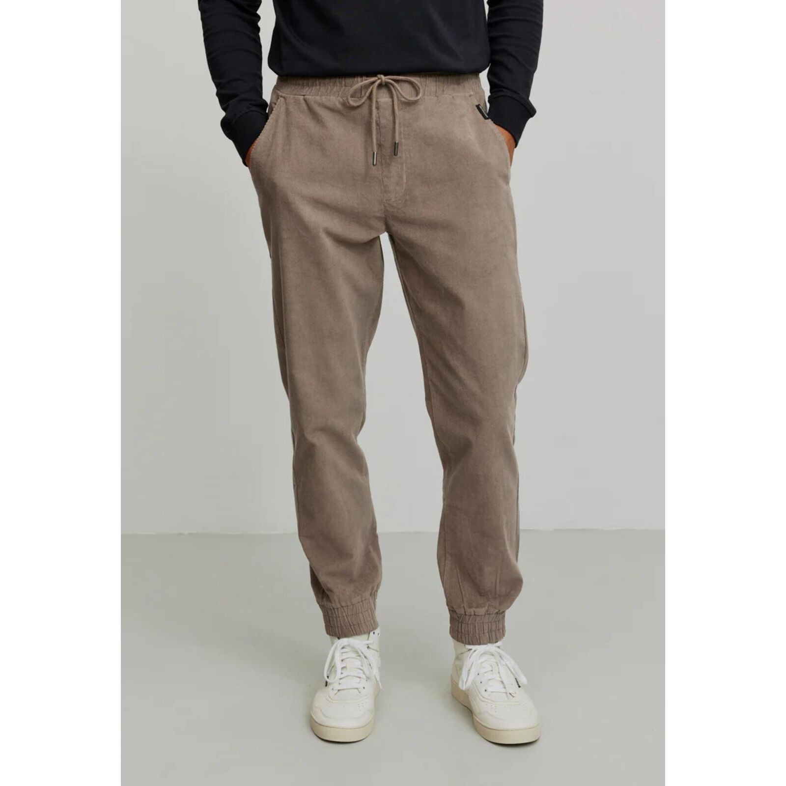 recolution Herren Hose Jogg Chino CYPERUS hazel brown